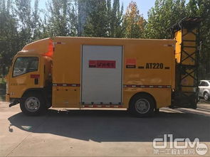 齐鲁交通济南分公司配备2台英达安全缓冲车 防撞缓冲车提升道路作业安全